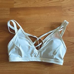 Lululemon strappy sports mesh bra
